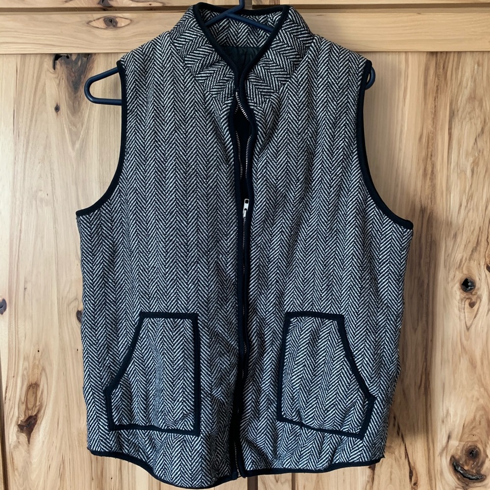 Cute Women’s Vest!